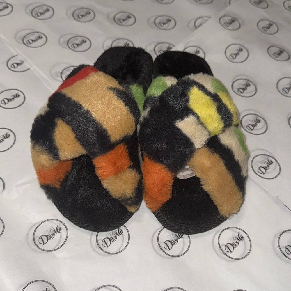 MULTICOLOR FUR SLIDES - Picture 8 of 8